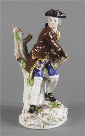 Meissen Spade: scultura in porcellana policroma raffigurante gentiluomo con...