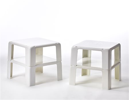 Mario Bellini (Milano 1935)Coppia di tavolini impilabili composti ciascuno di...