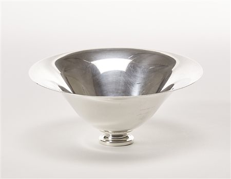 Lino Sabattini (Correggio 1925 - 2016)Alzata a coppa argento. Italia, anni...