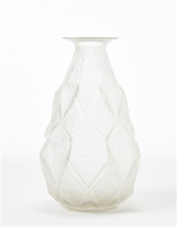 Sabino Vaso déco in vetro incolore soffiato in stampo e acidato sulla...