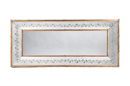 Specchiera retroilluminata con struttura in legno intagliato e vetri decorati...