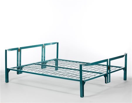 Tobia Scarpa (Venezia 1935)Letto matrimoniale modello "Vanessa". Produzione...