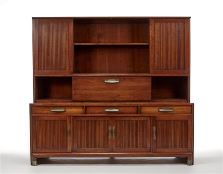 Willett Furniture Credenza americana a due corpi in legno di ciliegio con...