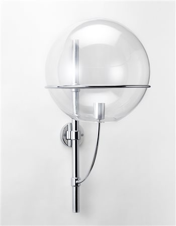 Vico Magistretti (Milano 1920 - Milano 2006)Lampada da parete modello...