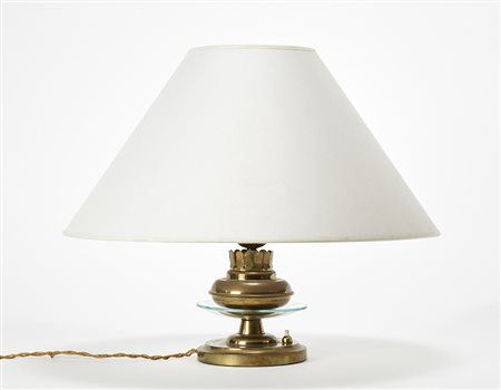 Pietro Chiesa (Milano 1892 - Parigi 1948)(Attribuito)Lampada da tavolo....
