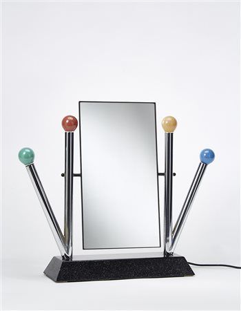 Anna Anselmi (Padova 1936)Specchio luminoso da tavolo modello "Yucca"....