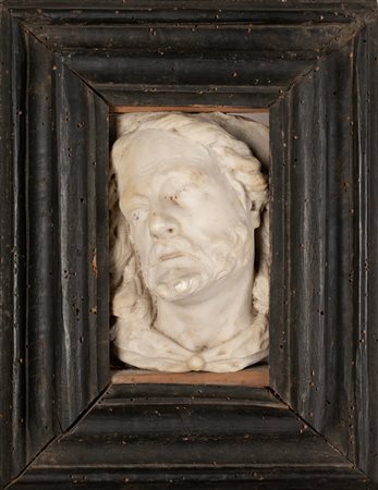 MANIFATTURA VENETA DEL XVII SECOLO Cristo in marmo scolpito. . Cm 13,00 x...