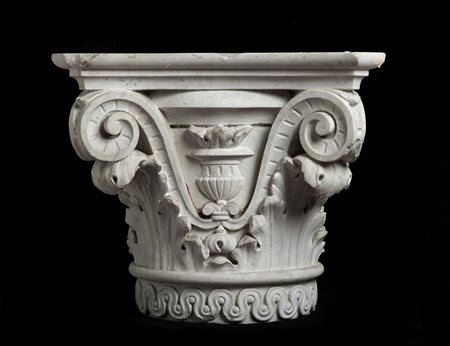 MANIFATTURA ITALIANA DEL XIX SECOLO Coppia di capitelli corinzi in marmo . ....