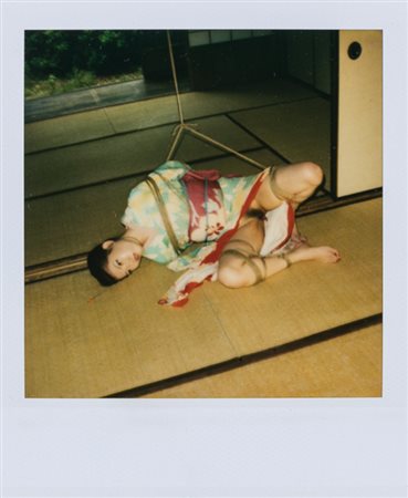 NOBUYOSHI ARAKI (1940)Pola Eros, 2005Polaroid cm 10,5x9Firma al...