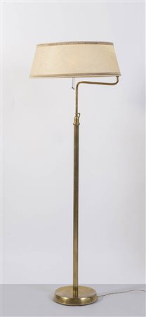 Lampada da terra in ottone orientabile, Produzione Italiana, Anni ‘50....