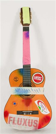 Giuseppe Chiari Fluxus tecnica mista e collage su strumento cm. 93x34x9 Firma...