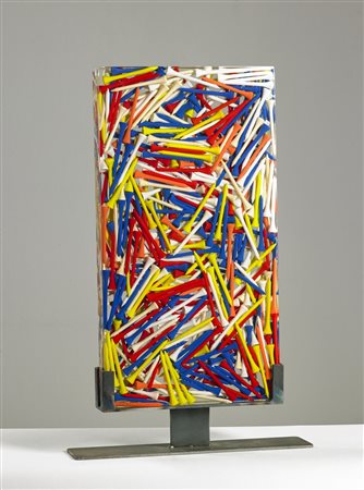 ARMAN FERNANDEZ (1928 - 2005) Golf tees. 2003. Inclusione in plexiglass. Cm...