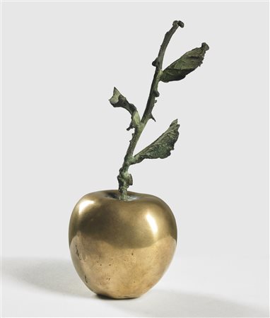 CAVALIERE ALIK (1926 - 1998) Mela. Bronzo. Cm 8,00 x 21,00. Firma incisa...