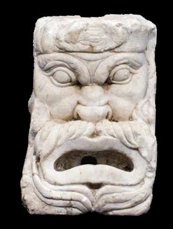 MASCHERA IN MARMO ITALIA CENTRALE, XVII SECOLO cm 18,5x12,5x11.