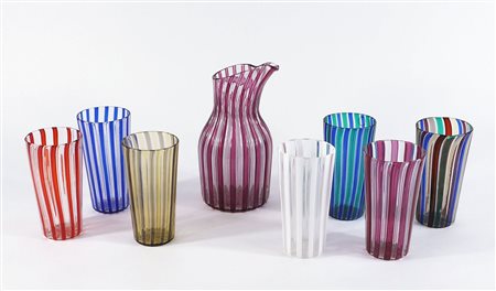 Venini: lotto in vetro lavorato a canne composto da brocca e 7 bicchieri....