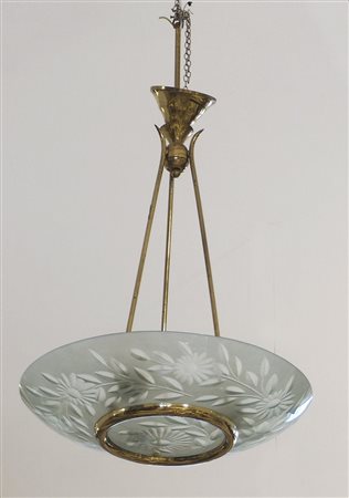Lampadario in vetro satinato e ottone. Anni '50. H. cm. 88.