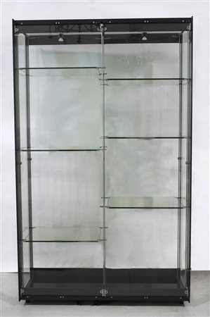 Goppion: vetrina a 2 ante con struttura in acciaio dipinto nero, disegno di...