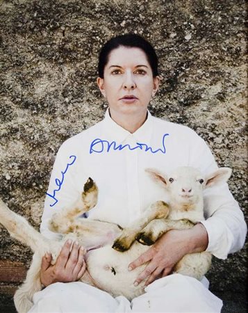 Marina Abramovic Portrait fotografia a colori autografata cm. 25x20 Firma in...