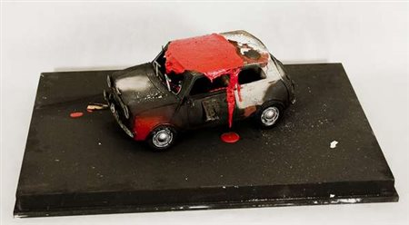 Bernard Aubertin Senza titolo – 2010 modellino bruciato e acrilico su base di...