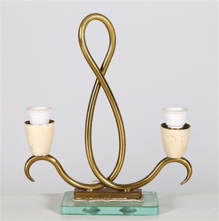 MANIFATTURA ITALIANA Lampada da tavolo. -. Cm 21,00 x 24,00 x 7,00. Ottone ,...