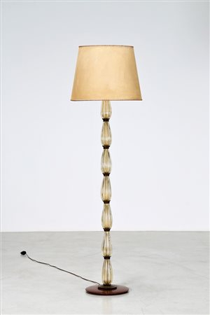 BAROVIER & TOSO Lampada da terra in vetro e ottone, anni 40. -. Cm 55,00 x...