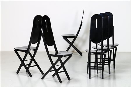 MANIFATTURA ITALIANA Sei sedie pieghevoli. -. Cm 38,50 x 107,00 x 52,00....