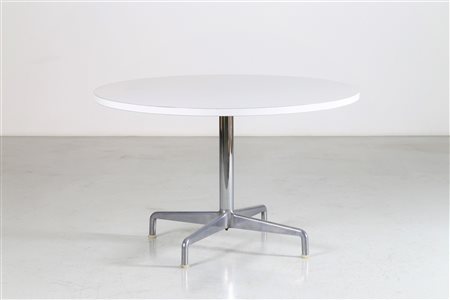 CHARLES & RAY EAMES (1907 - 1978) Tavolo tondo, anni 60. -. Cm 120,00 x 73,00...