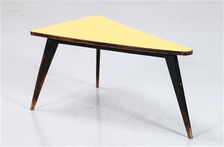 MANIFATTURA ITALIANA Tavolino anni 50. -. Cm 95,00 x 43,00 x 53,00. Legno e...