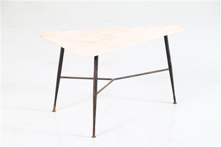 MANIFATTURA ITALIANA Tavolino. -. Cm 78,50 x 44,00 x 45,00. Metallo laccato,...