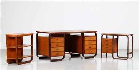 PAGANO POGATSHNING GIUSEPPE (1896 - 1945) Scrivania, dattilo ed etagere, in...