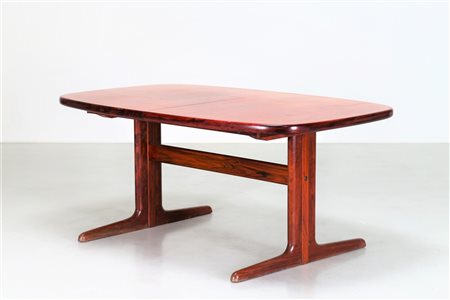 SKOVBY Tavolo allungabile in palissandro anni 70. -. Cm 165,00 x 72,00 x...