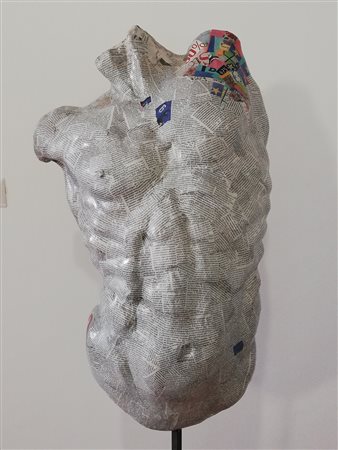 ANDREA FRONDA Imprinting, 2018 carta e resina cm 80x47x20