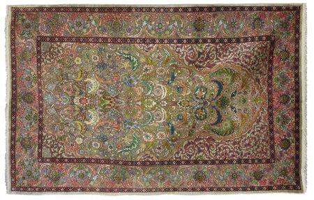 TAPPETO IN SETA cm 121x195 firma illeggibile