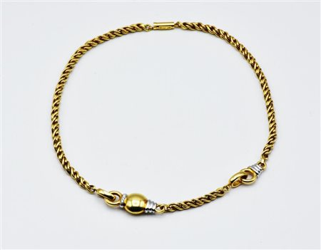 COLLANA IN ORO GIALLO, BIANCO E DIAMANTI realizzata ad un filo di maglia...