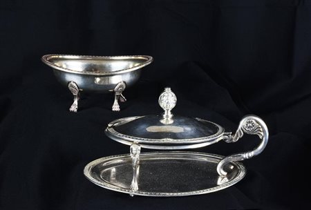 LOTTO COMPOSTO DA SALIERA E FORMAGGERA IN ARGENTO IN STILE IMPERO gr 254...