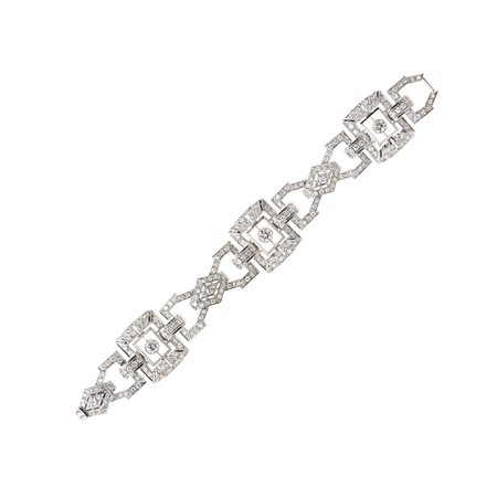 Bracciale in platino, 1940 circa A maglie geometriche con diamanti taglio...