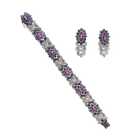 Demi parure in oro bianco 18kt Composta da bracciale e coppia di orecchini,...