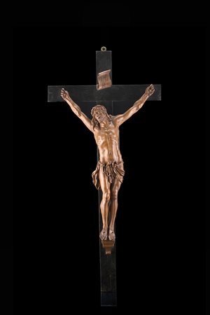 Arte del secolo XIX "Cristo crocifisso" scultura in legno (h. cm 41) Su croce...