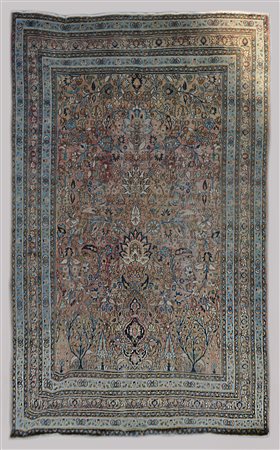 Tappeto Kohrassan, Persia inizio secolo XX. Disegno con vasi e rami fioriti...