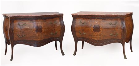 Errico Gennaro, Napoli secolo XX. Coppia di cassettoni di forma mossa...