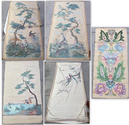 Lotto di cinque tessuti dipinti a motivi naturalistici
