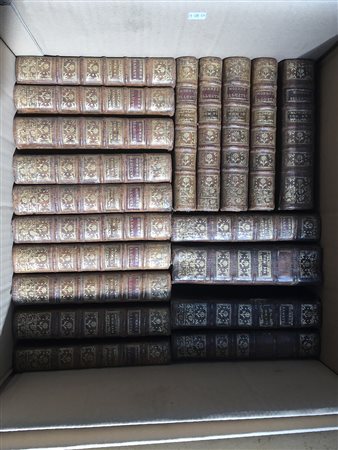 [LEGATURE] Lotto di volumi in 8vo e 16mo di interesse prevalentemente storico...