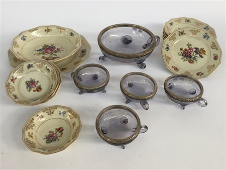 Servizio da macedonia in vetro con decori molati e ghiere in argento,...