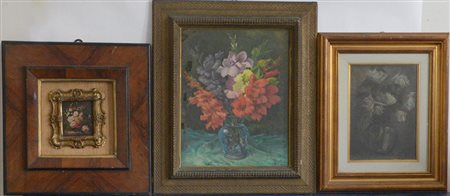Lotto di tre dipinti raffigurati fiori, autori, tecniche e misure differenti,...