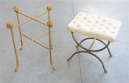 Lotto composto da uno sgabello e un tavolino in stile impero (difetti e...