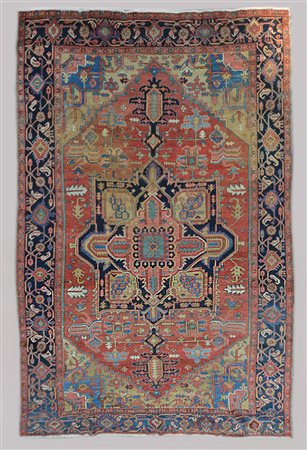 Tappeto Heritz, Persia fine del secolo XIX. Diseno a medaglione geometrio blu...