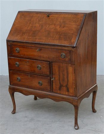 Ribaltina con anta celante vani e cassettini e fronte con vano cassetti e...