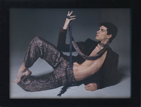 ANTONIO GUCCIONE Roberto Bolle 2004/2015Fotografia a colori lambda.Edizione 9...