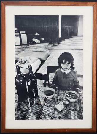 Mauro Vallinotto (1946)Torino, Alcuni Sfrattati 1971Quattro fotografie...