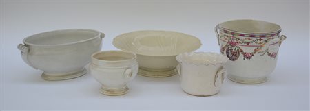 Manifatture diverse. Lotto composto da due rinfrescatoi, due zuppiere e...